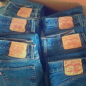 6 pair (3 size 32 & 3 size 33) men’s Levi’s $65